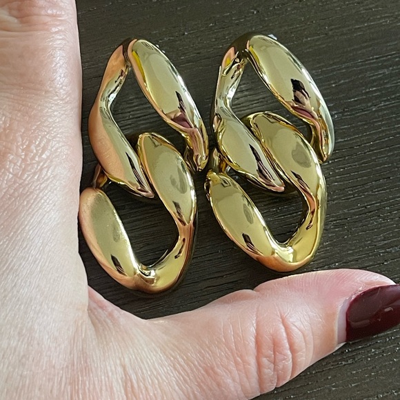 Combo - Jumbo chain link earrings and large chunky hoops - Picture 3 of 5